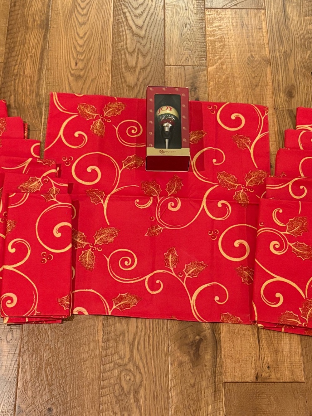 12 Red and Gold Glitter Holiday Napkins and Ne’Qwa Joy Wine Stopper